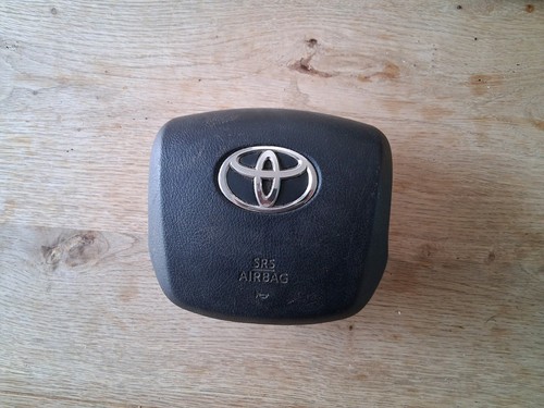 Toyota hilux 2019 driver - toyota,