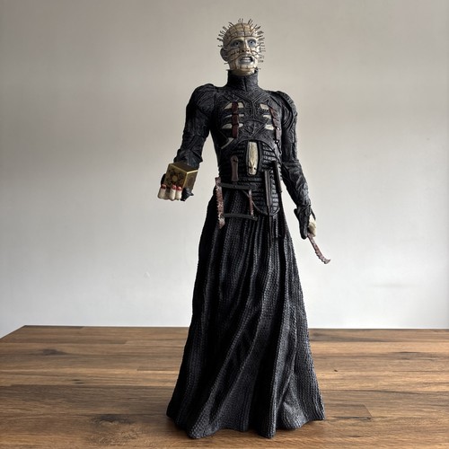 Pinhead motion activated - 18",