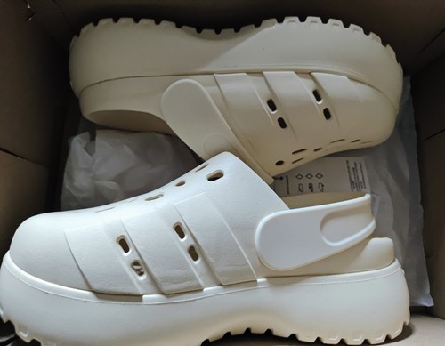 Adidas adilette - adidas,