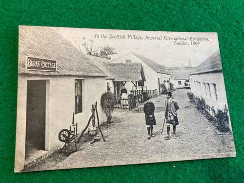 Robert burns cottage in - cottage,