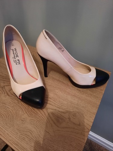 Next wide fit generous sole - wide,