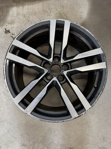 8s0601025f genuine audi - 8s0601025f, tt