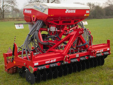 MOORE UNIDRILL 3m GRASSLAND Direct Drill, 32 row, Mounted, Guttler Style Packer