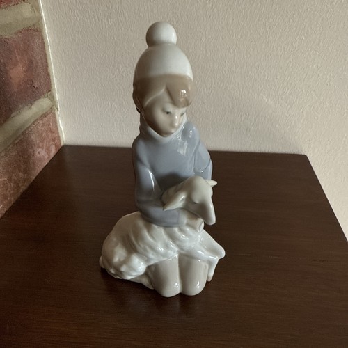 Retired vintage lladro figure - vintage,