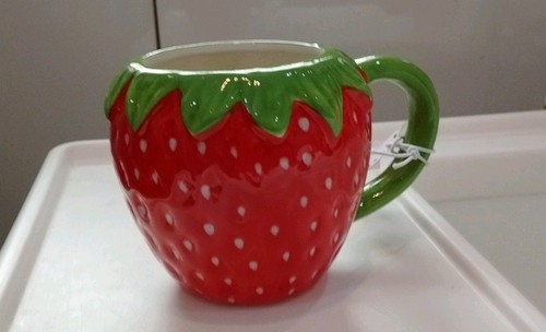 Strawberry mug for tea - strawberry, tea/