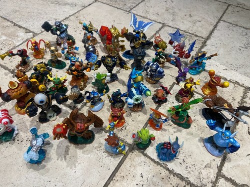 Skylanders figures and - skylanders,