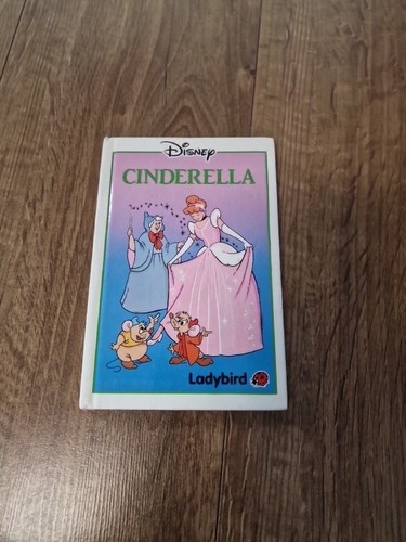Vintage ladybird hardback 1985 - ladybird,