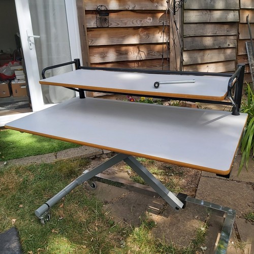 Adjustable desk veri tech - adjustable, veri-tech