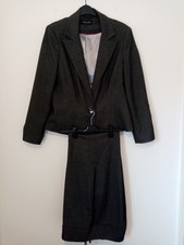 WOMEN'S   DEBENHAMS  2  PIECE OCCASION OFFICE TROUSERS SUIT JACKET.  SIZE 18
