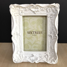 Sixtrees Ornate Photo Frame Chelsea Swept White Resin 4" x 6" Shabby Chic Decor