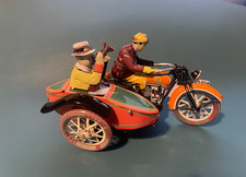 Vintage PAYA Tin Wind-Up