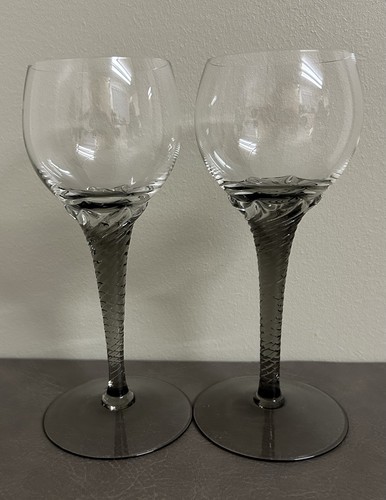 Vintage elegant wine glasses - 2,