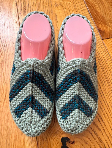 Size handmade knitted - 7/8,
