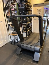 Curved/Assault Running Machine