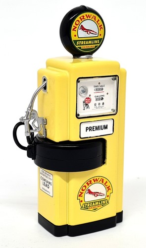 Greenlight gas pump - 1/18,