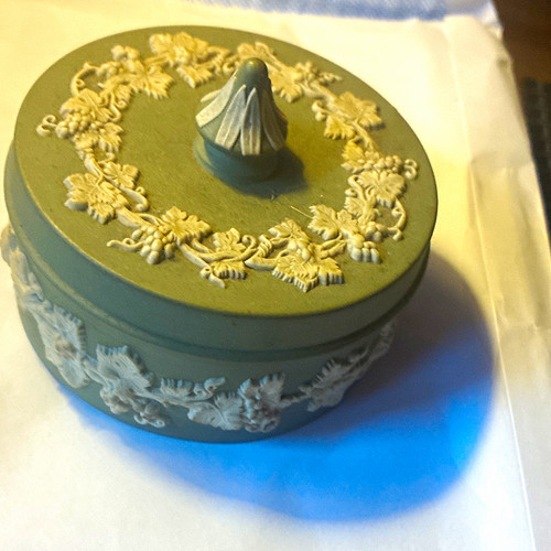 Wedgwood green jasperware - green,