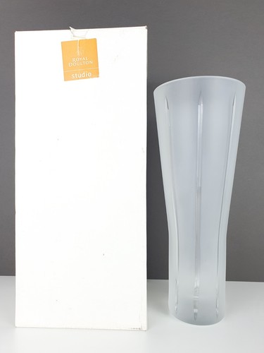 Royal doulton studio vase - doulton,