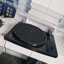 GPO Piccadilly Retro Bluetooth 3-Speed Turntable Record Player with Pitch black