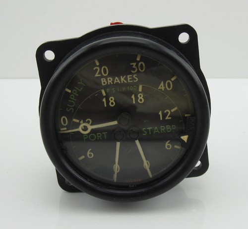 Triple brake pressure - triple, gauge