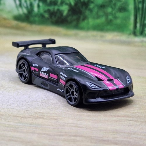 Hot wheels dodge viper - hot,