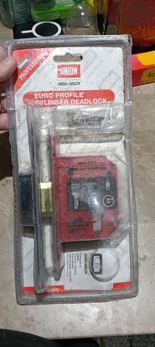 Bundle locks all - bundle, locks.