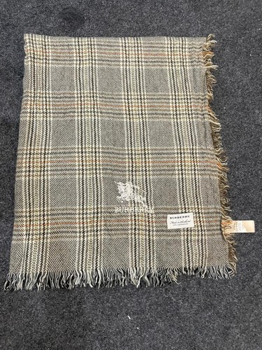 Burberry scarf shawl wrap 100 - scarf,