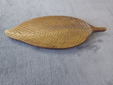 Acacia Wooden Serving Tray - Decorative Leaf Design Tray Platter - 30x11cm