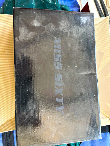 Miss sixty sara - miss,
