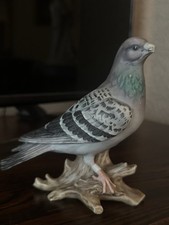 Maruri “Pigeon” Figurine
