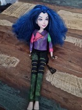 Descendants doll evie