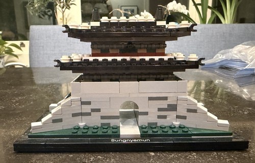 Lego architecture sungnyemun - lego,