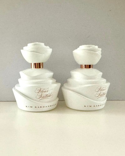 Kim kardashian fleur - 2, x