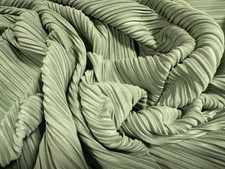 Plissé Pleated Stretch Dulled