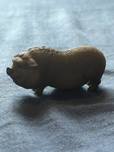 Schleich pot bellied pig - bellied,