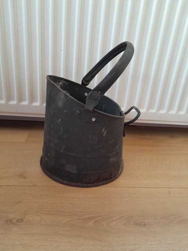 Vintage small rustic metal