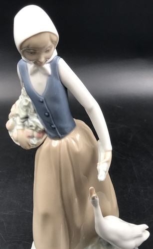 Vtg lladro nao country lady - nao, w/