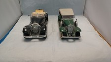 Lot of 2 Maisto Mercedes Benz