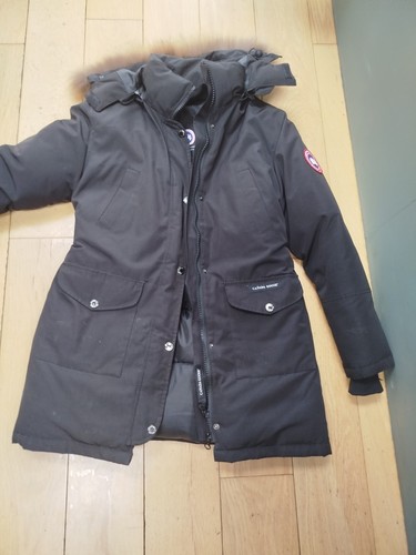 Authentic canada goose - authentic,