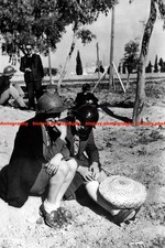 F018404 Woman shelters with