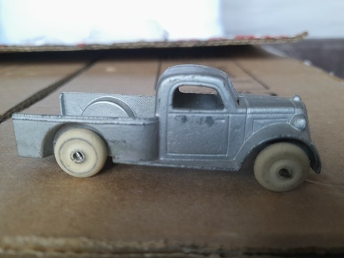 Rare pre war tootsietoy - rare,