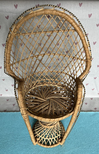 Vtg mini wicker peacock chair - vtg,
