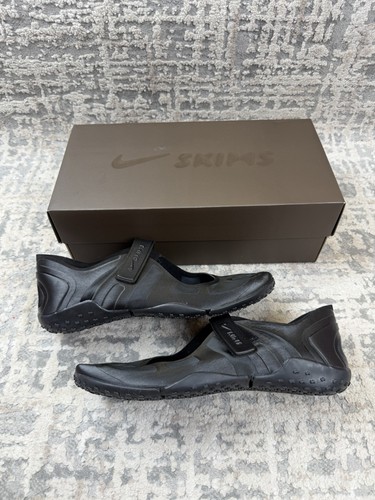 Size nike x skims - -, rift