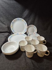 24 Pieces Corelle Friendship