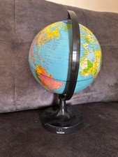 Plastic World Globe Pre Owned Unboxed 12v ac plug in lights up (no cable) works