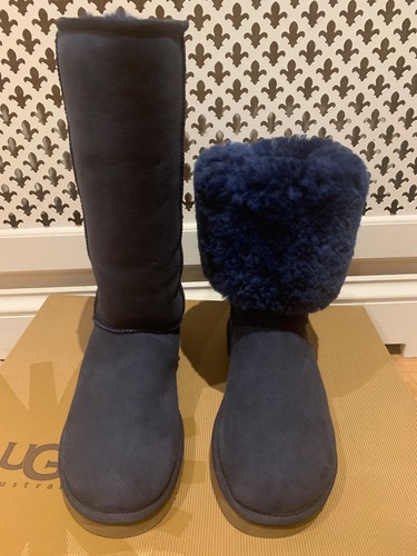 Bnwb ugg australia classic - ugg,
