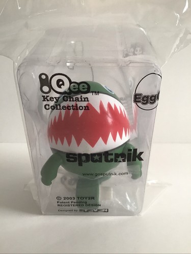 Toy2r qee keychain collection - toy2r,