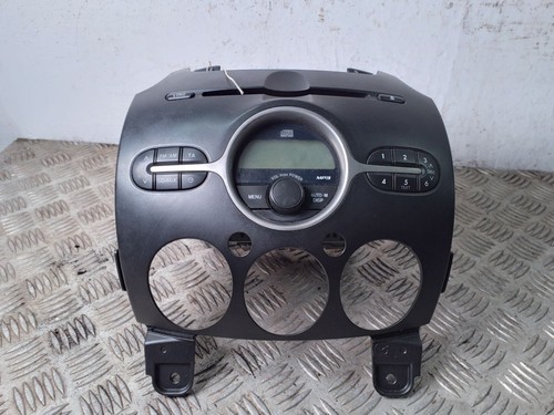 Mazda tamura stereo radio - 2, cd