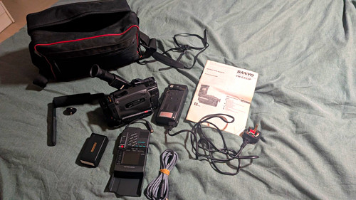 Sanyo ex33p vhs handheld - sanyo, vm-ex33p
