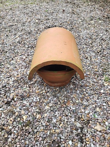 Hooded bonnet chimney - hooded, cowl