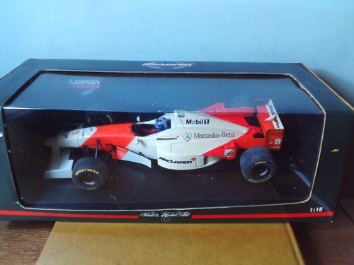 Minichamps 530 961808 - 1/18,